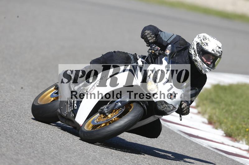 /Archiv-2025/48 25.08.2025 Cornu Master School ADR/rot-rouge/118